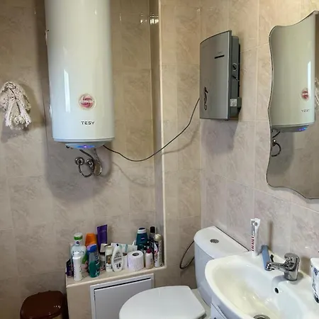 Sleeps 6- Free Parking- Balcony * Kazanlŭk
